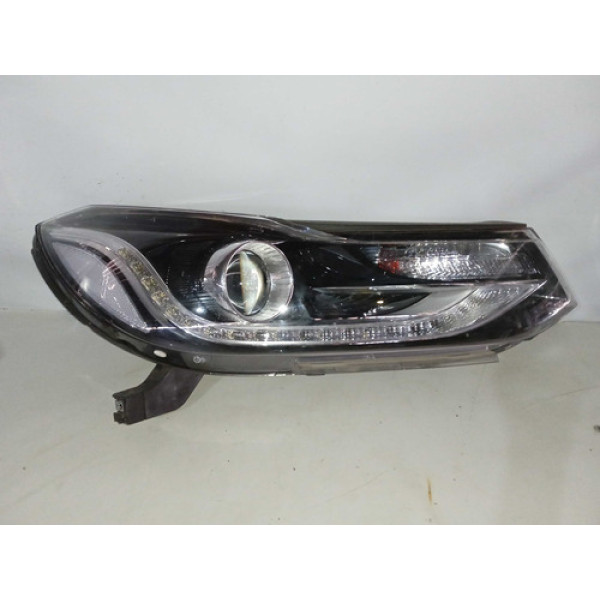 Farol Lado Direito Chevrolet Tracker 2018