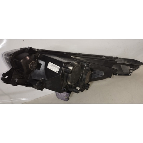 Farol Lado Direito Fiat Cronos Com Led Recuperado