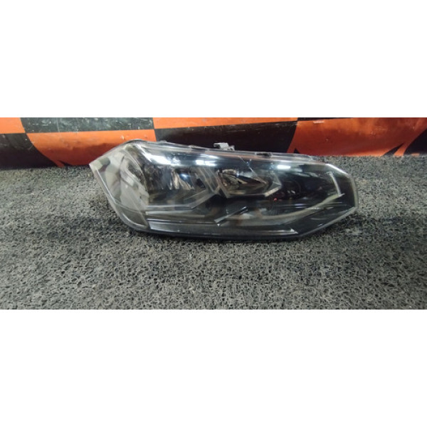 Farol Lado Direito Volkswagen Polo Virtus 