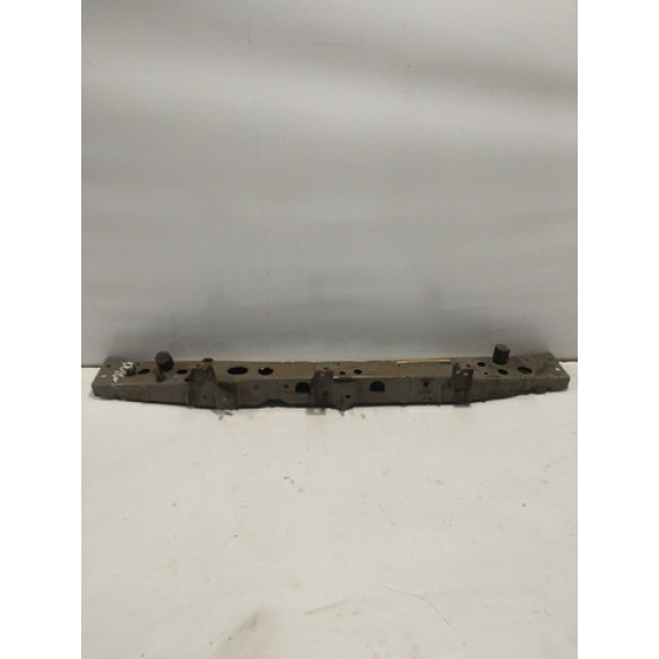 Travessa Superior Frontal Nissan March 2019