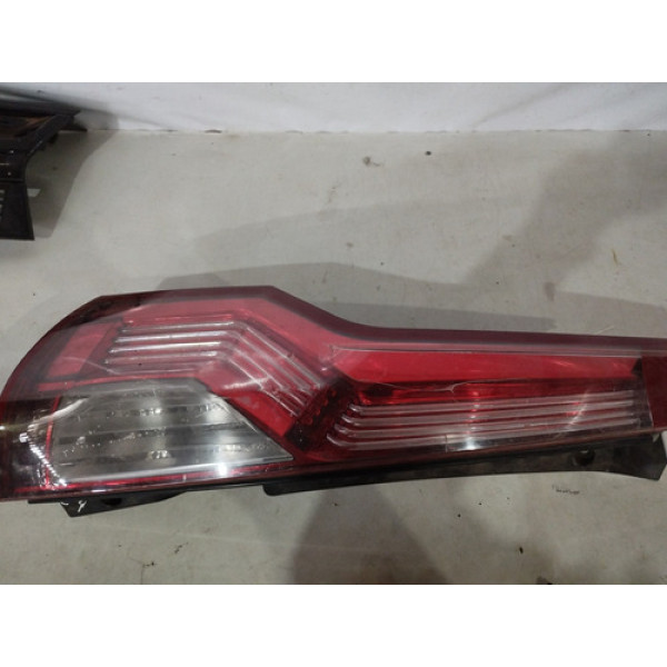 Lanterna Lado Esquerdo Citroen Gran C4 Trincada 