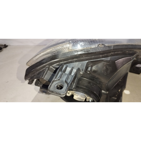 Farol Lado Esquerdo Toyota Etios 2015 Máscara Negra