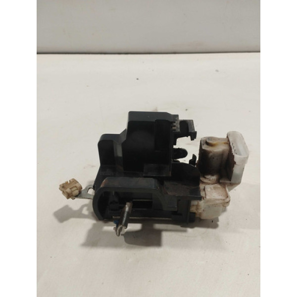 Fechadura Da Porta Dianteira Direita Fiat Strada 2019