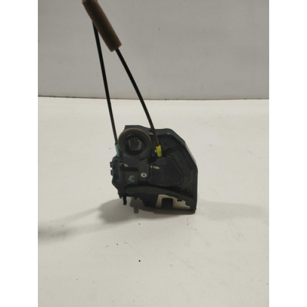 Fechadura Da Porta Traseira Direita Toyota Corolla 2014