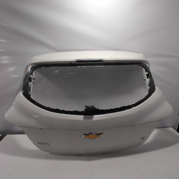 Tampa Do Porta Malas Chevrolet Onix 