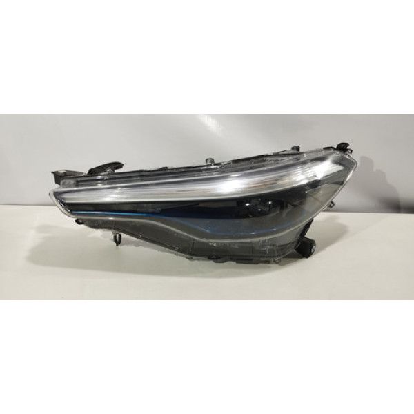 Farol Lado Esquerdo Toyota Corolla Cross 2021 Hybrid 