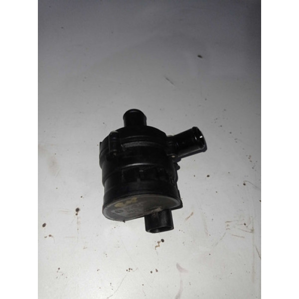 Bomba De Água Auxiliar Mercedes A250 Sport 2016