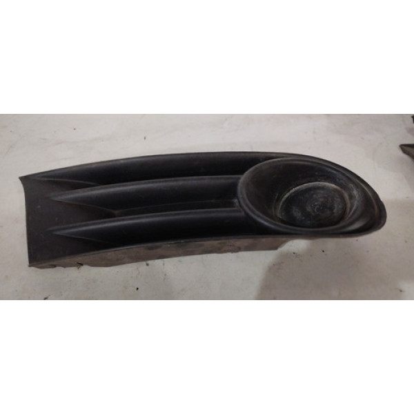 Grade Milha Lado Direito Volkswagen Gol G5 S/furo De Milha 