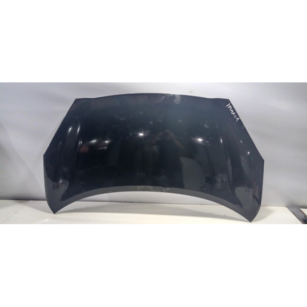 Capô Nissan March 2018