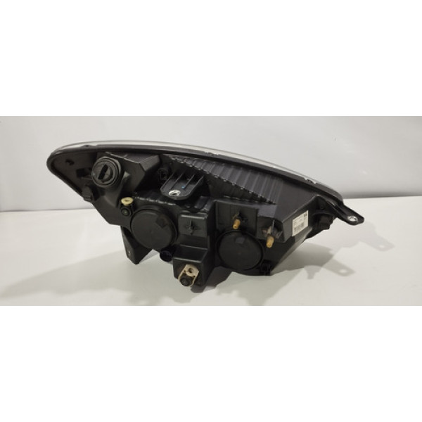 Farol Lado Esquerdo Fiat Gran Siena 2014