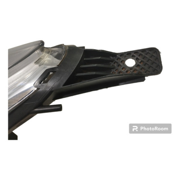 Farol Direito C3 2015