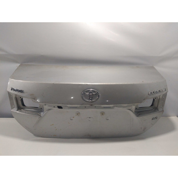 Tamoa Do Porta Malas Toyota Corolla 2016 Com Detalhe 