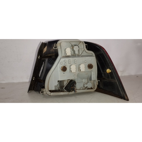 Lanterna Lado Esquerdo Volkswagen Voyage G5 