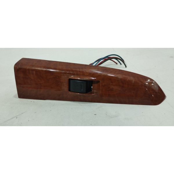 Comando Vidro Elétrico Traseiro Direito Toyota Hillux 2015