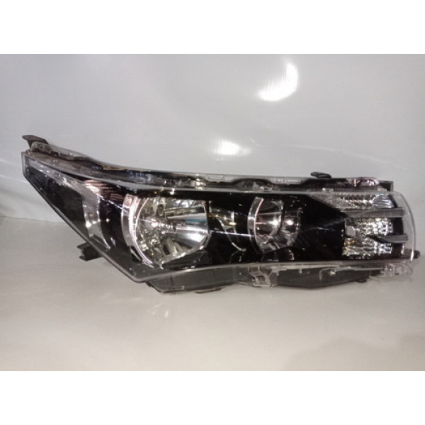 Farol Lado Direito Toyota Corolla 2015