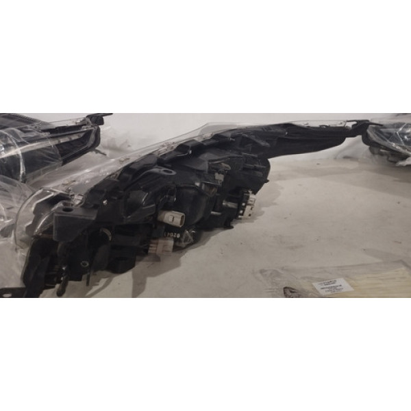 Farol Lado Direito Toyota Corolla 2015 C/led Recuperado