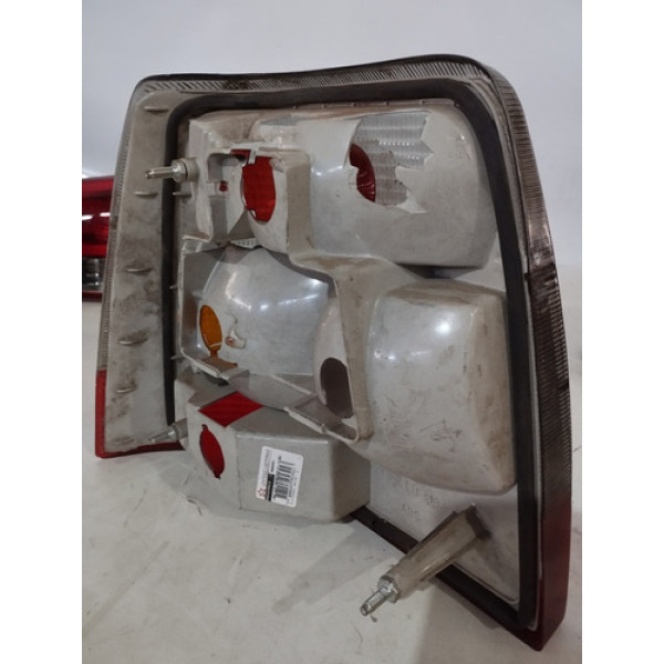 Lanterna Lado Direito Chevrolet Monza Com Detalhe 