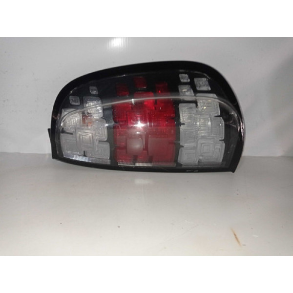 Lanterna Lado Direito Fiat Uno 2020