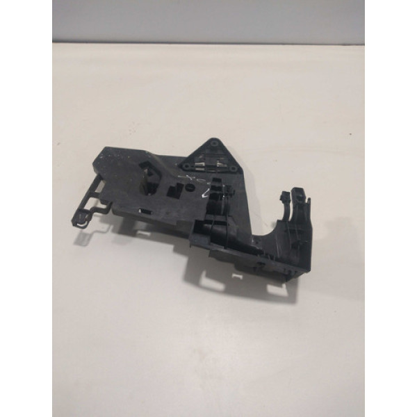 Suporte Da Fechadura Dianteira Esquerda Volvo Xc60