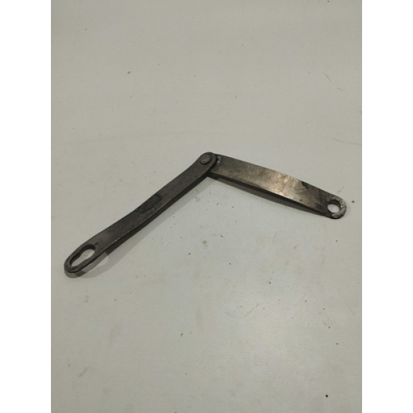 Dobradiça Da Tampa Traseira Toyota Hilux 2016