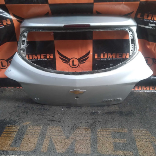 Tampa Do Porta Malas Chevrolet Onix 