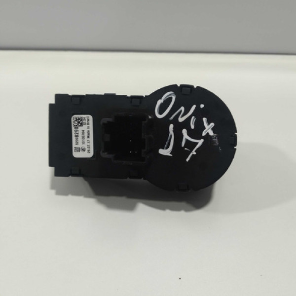Botão Enterrupitor Chevrolet Onix 